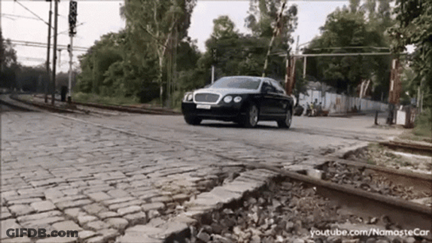 Bentley Flying Spur Running GIF