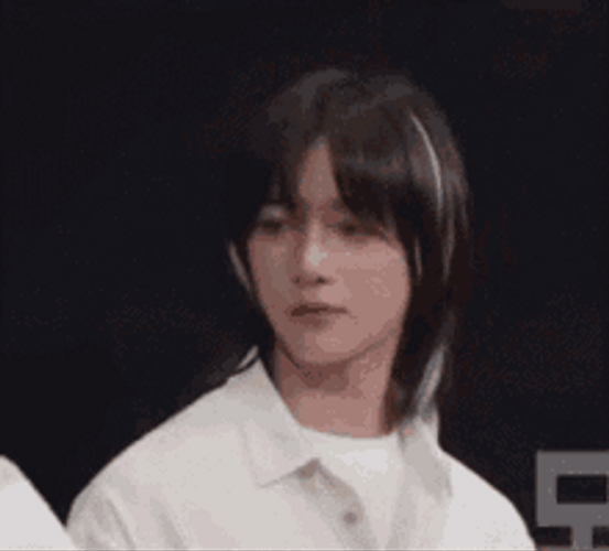 Beomgyu Weird No Reaction GIF