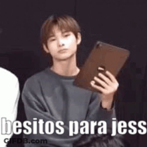Besitos Heeseung Flying Kiss GIF