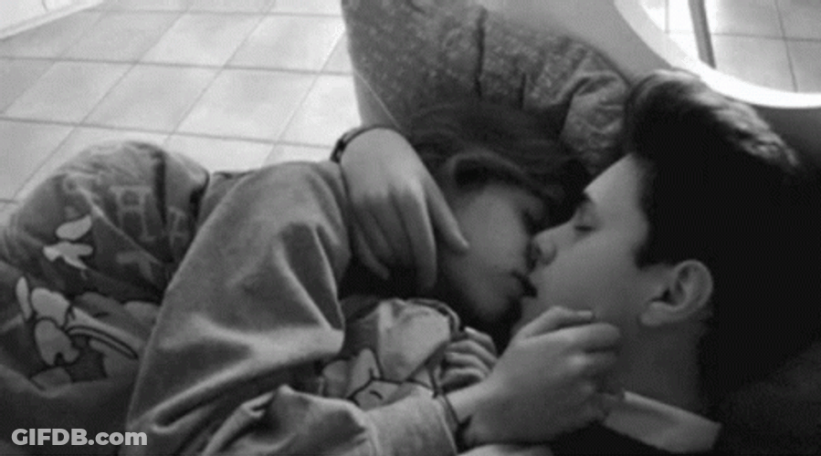 Beso De Buenas Noches GIF