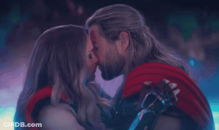 Besos Romanticos GIF