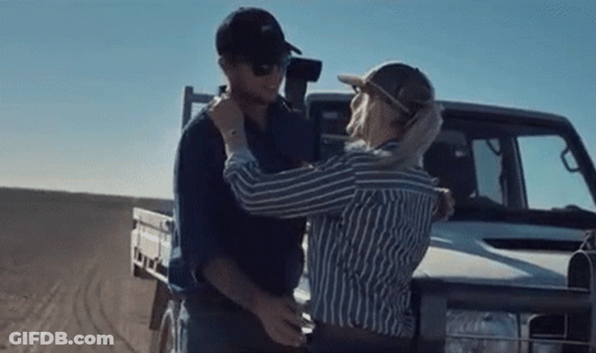 Besos Y Abrazos GIF