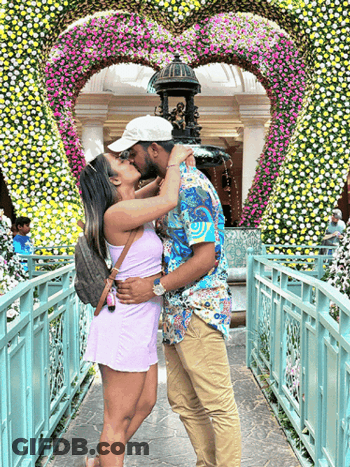 Besos Y Abrazos GIF