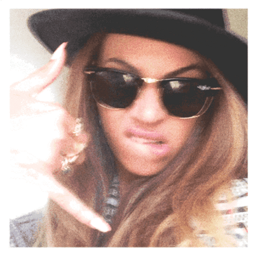 Beyonce Rocking With Sunglasses GIF
