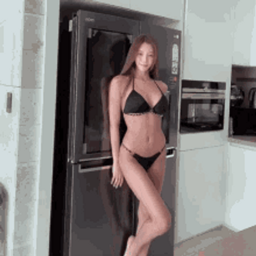 Bikini Model Korean Oh Chae Won Fridge Pose GIF