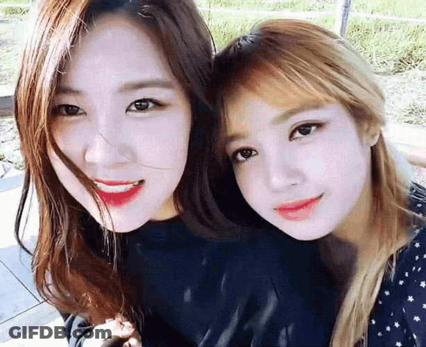 Black Pink Chaeyoung GIF