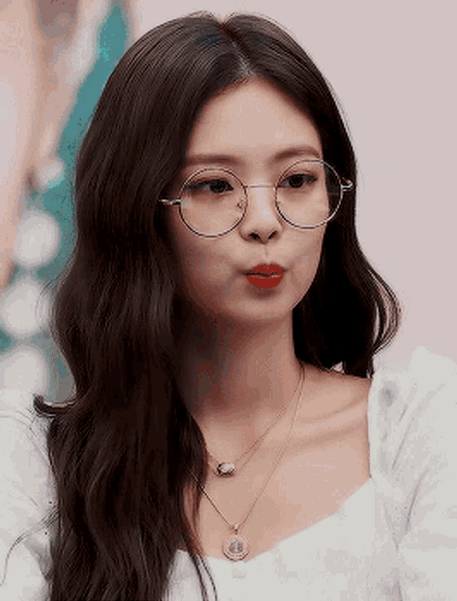Blackpink Jennie With Glasses GIF