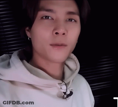 Blue Hair Boy Smiling Saying Me When Parallelax Online GIF