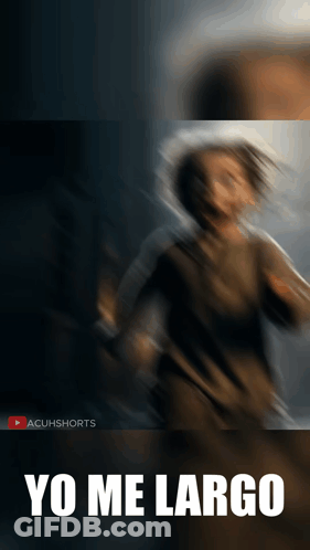 Blurry Person Yo Me Largo GIF