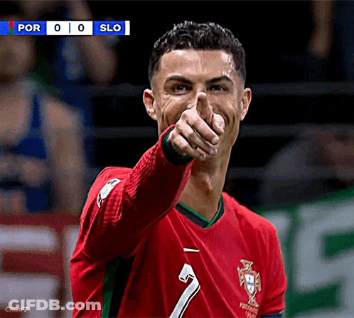 Blurry Soccer Player Crgif7 GIF