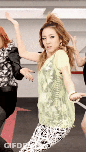 Bodyroll Dancing Sandara Park 2Ne1 Dara Wave GIF