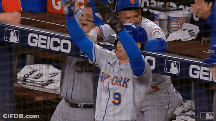 Brandon Nimmo Clapping For The Team GIF