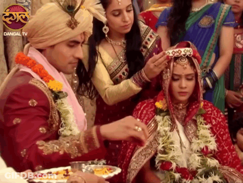 Bride And Groom Holding Hands Court Marriage Mumbai GIF