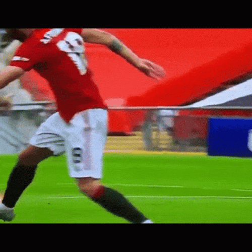 Bruno Fernandes Slow Motion Run GIF