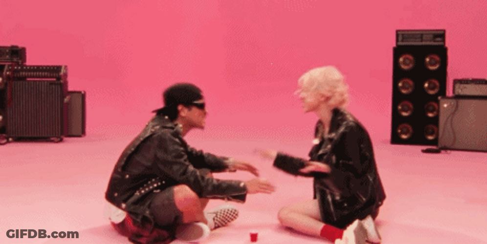 Bruno Mars And Rose Apt Game Vibe GIF