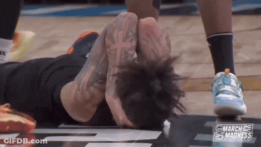 Buzzer Beater Rasmus Andersson GIF