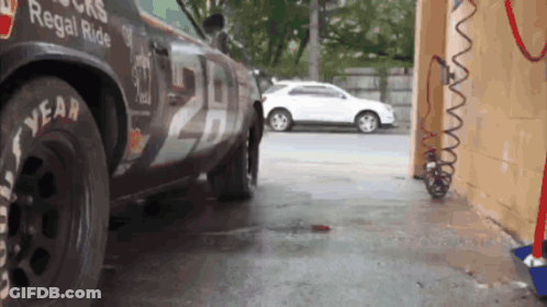 Car With Number 29 GIF