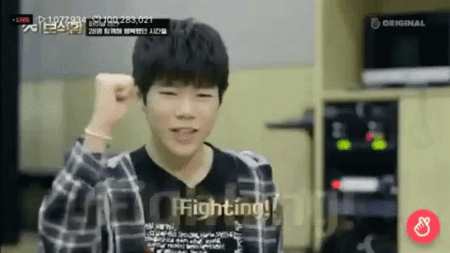 Cheer Up Fighting Kil Dohwan YG Treasure Box KPop GIF