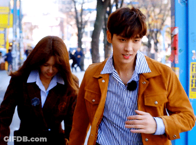 Choi Tae Joon Choi Sooyoung Running GIF