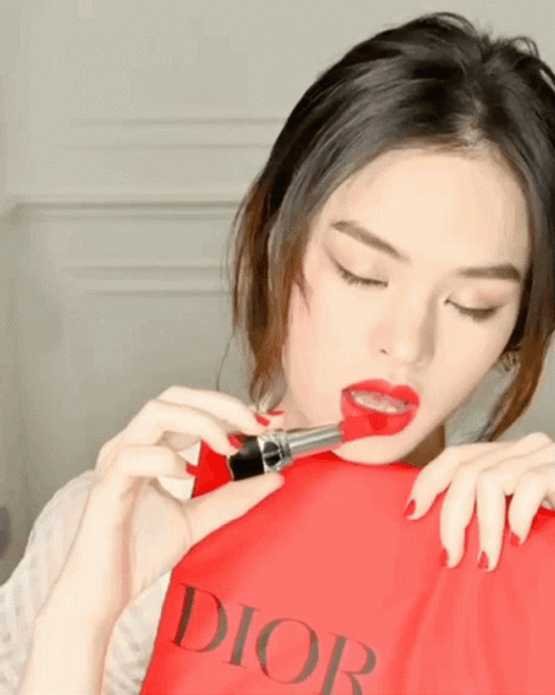 Christian Dior Ally Achiraya Nitibhon GIF