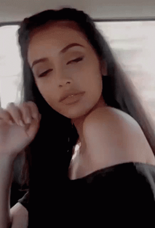 Cindy Kimberly Seductive Eyes Stare GIF