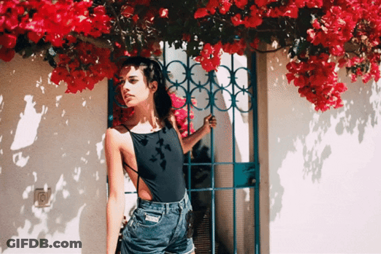 Cinemagraph Woman In Summer GIF