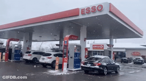 Circle K Gas Station With Cars GIF