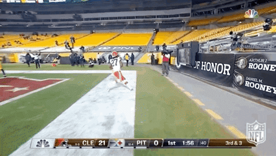 Cleveland Browns Players Kneeling GIF