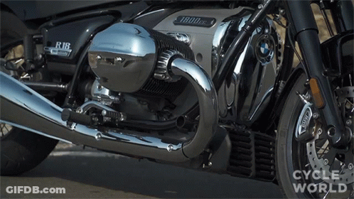 Close Up Motorcycle Engine Cycle World GIF