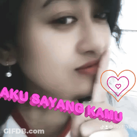 Close Up Woman Face Aku Sayang Kamu GIF