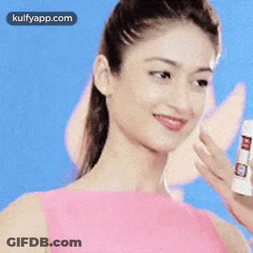 Close-Up Woman Face Cucantors GIF