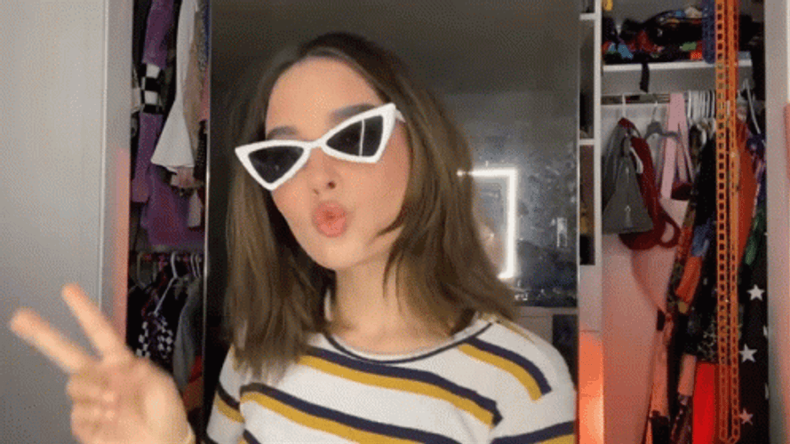 Cool Girl Laura Sanchez GIF