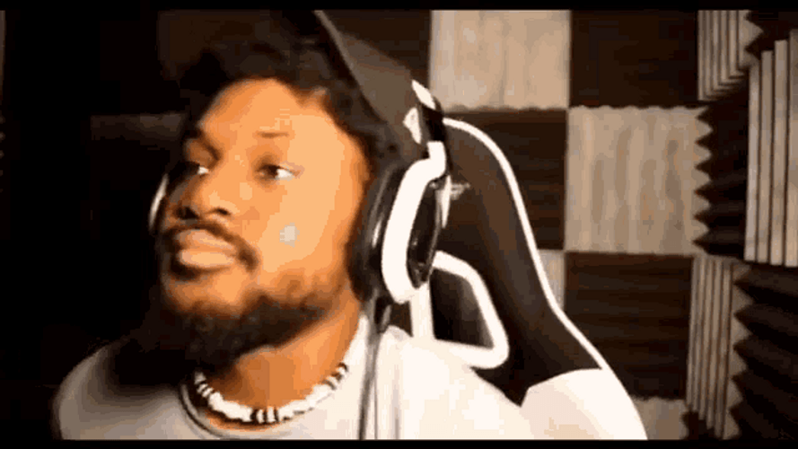 Coryxkenshin Gaming Chair Laid Back GIF