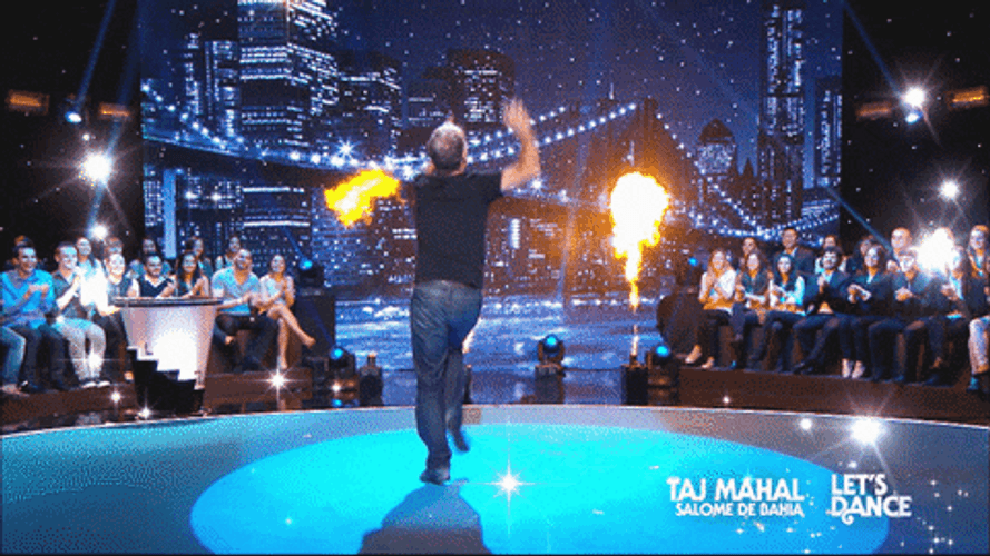 Crazy Dance Vendredi Tout Est Permis GIF