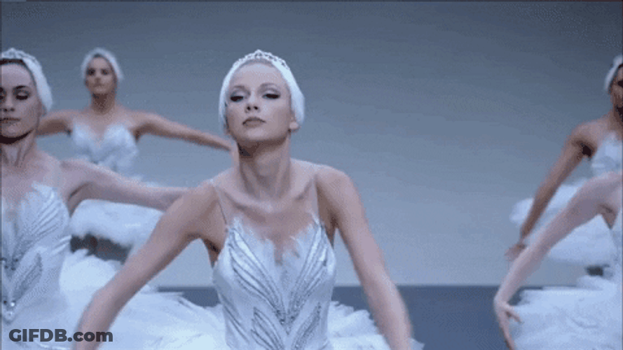 Curtsy Taylor Swift Bow Fail GIF