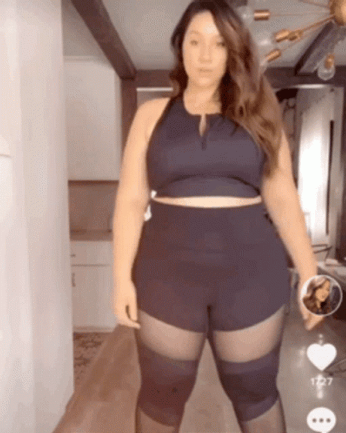 Curvy Erica Lauren Modelling GIF