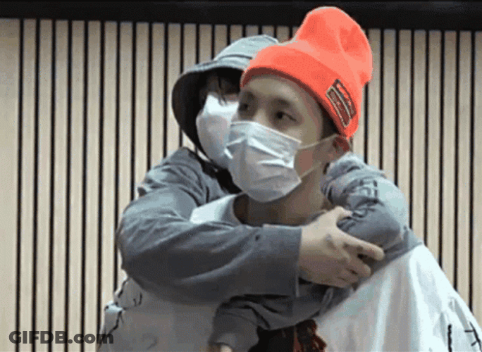 Cute Hug Koobi Kpop Idols GIF