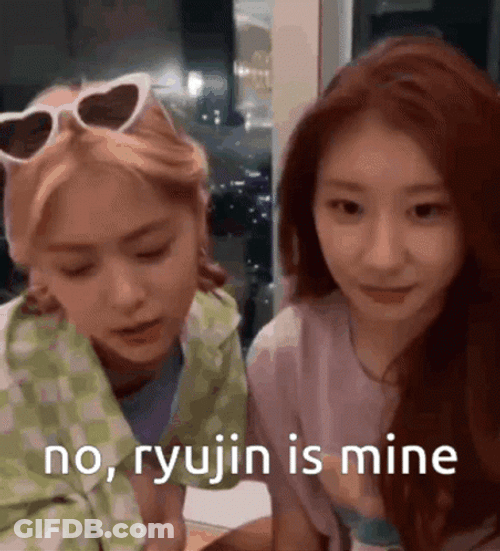 Cute Korean Couple Ryujin Is Mine GIF
