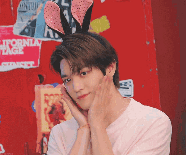Cute Taeyong Heart Reaction GIF