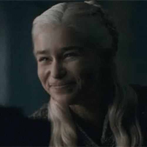 Daenerys Targaryen Emilia Clarke Fake Smile GIF