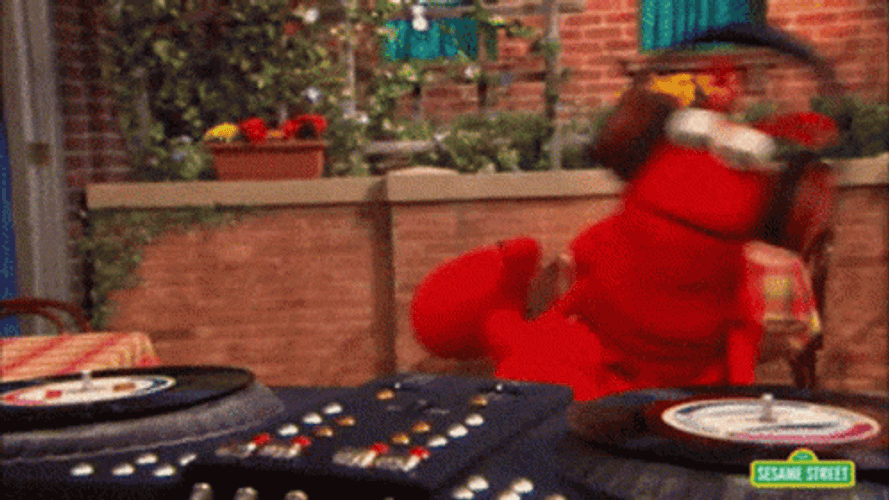 Dancing Elmo With All Of His Friend GIF
