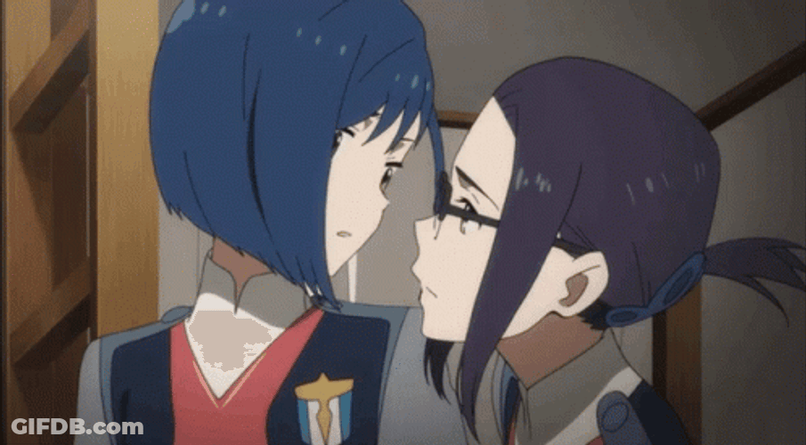Darling In The Franxx Ichigo And Ikuno Kiss Anime GIF