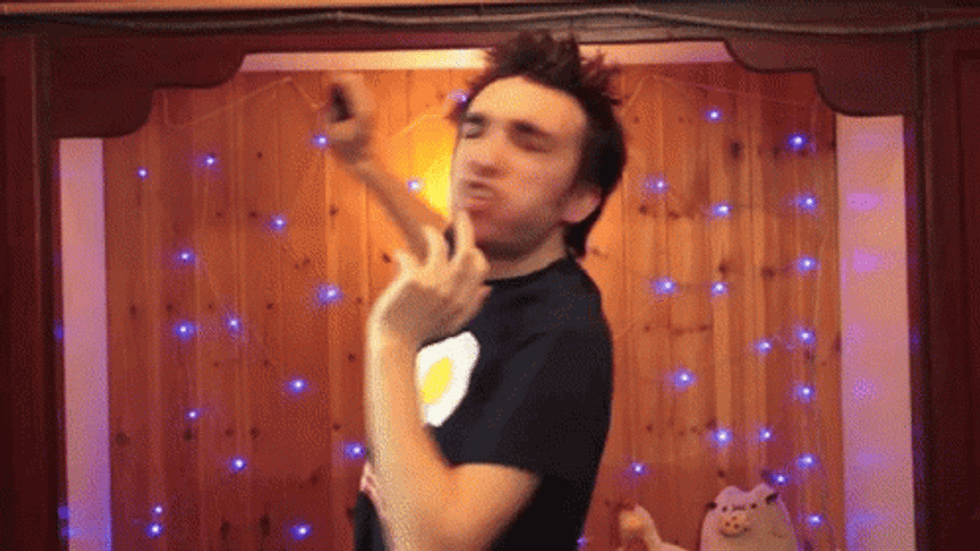 Darse Vuelta Maxlore Turn Around GIF