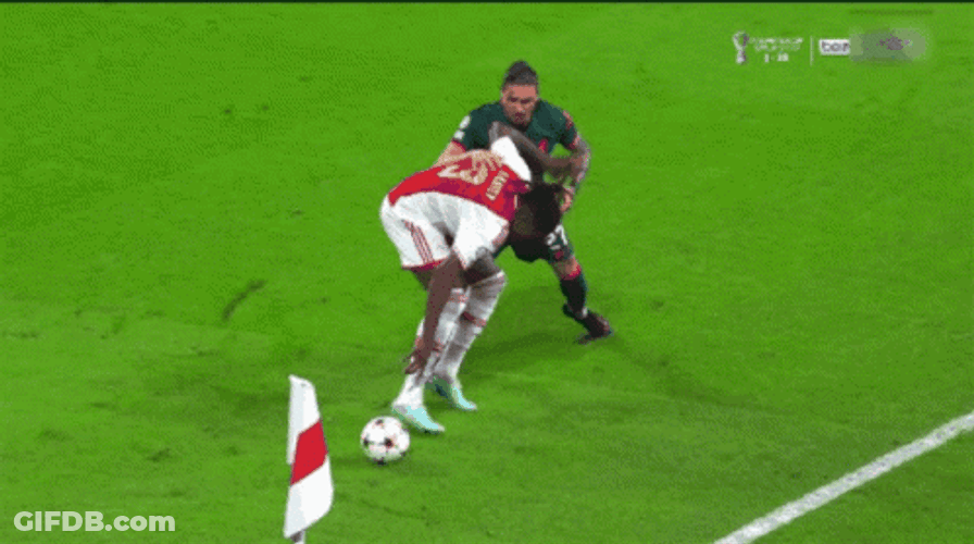 Darwin Núñez Flop GIF