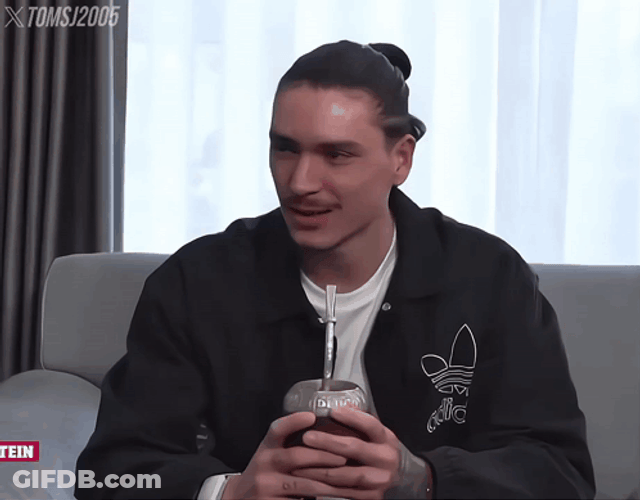 Darwin Núñez Funny Face GIF
