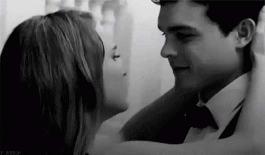 Davydoff Couple Rough Kiss GIF