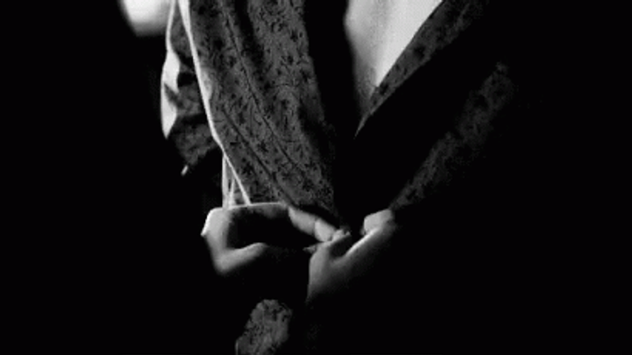Delena Couple Elena Stripping Clothes Damon GIF
