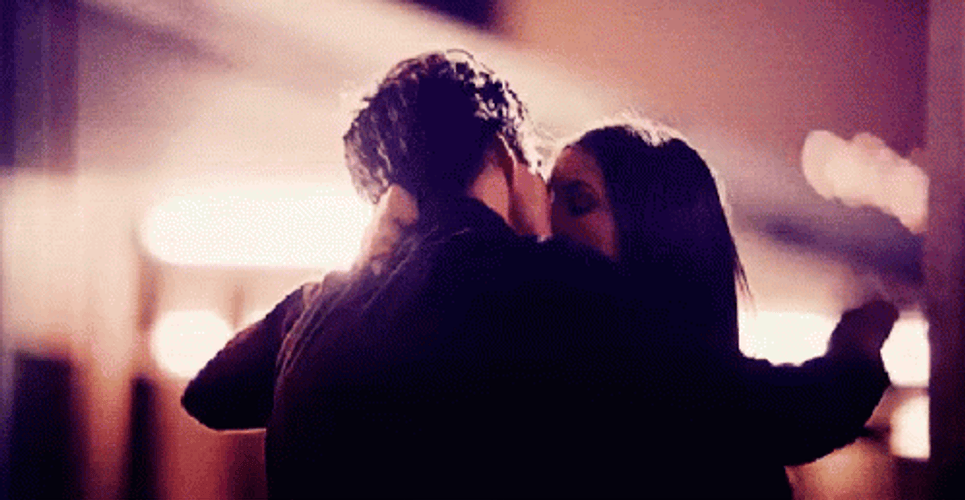 Delena Nina Dobrev Ian Somerhalder Wall Kiss GIF