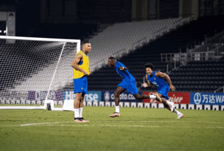 Dembele Picture Movement GIF