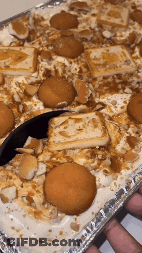 Dessert Creamy Banana Pudding GIF